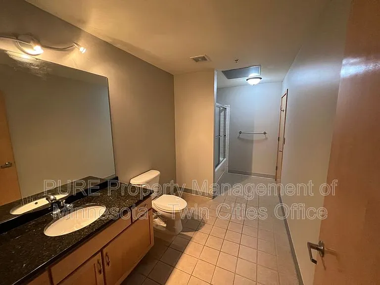 521 S 7th St #212 — Photo 11
