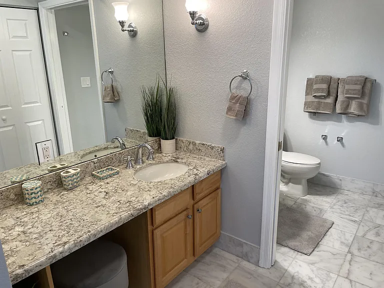 1801 N Flagler Dr #502 — Photo 39