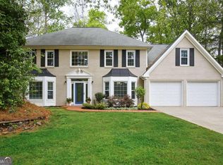 5014 Willow Creek Dr, Woodstock, GA 30188
