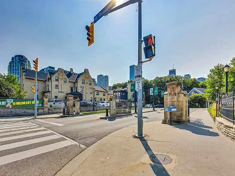 5 Elm Ave #217 — Photo 52