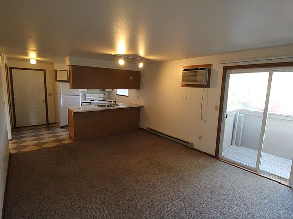 2nd image of 10 E Pineridge Ct APT 17