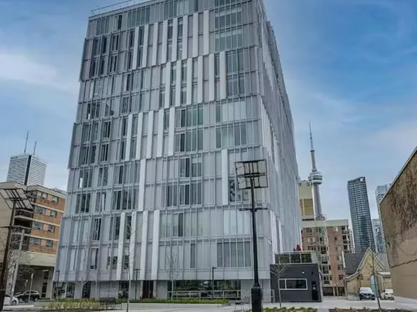 50 McCaul St #411, Toronto, ON M5T 0B6