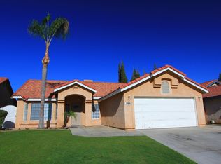 1104 Sand Creek Dr, Bakersfield, CA 93312