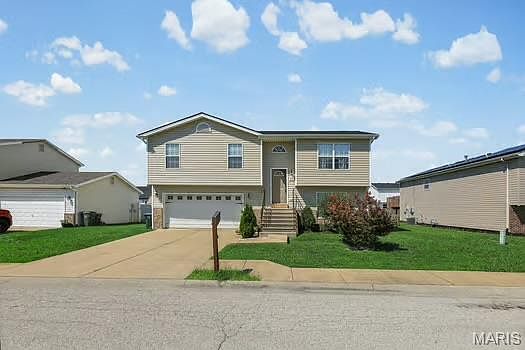 1st image of 423 Carter Dr