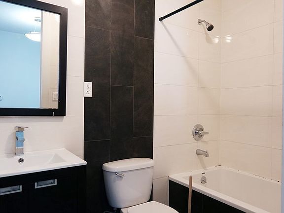 3rd image of 287 Troutman St #2D
