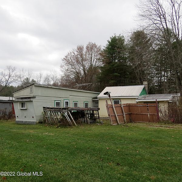 5th image of 530 County Hwy 110