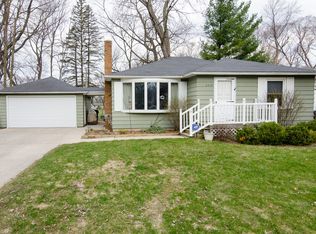 2917 Dartmouth Dr, Midland, MI
