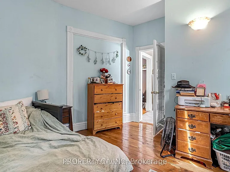 23 Saunby St #A — Photo 10