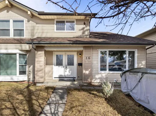 16 E Midridge Gdns SE, Calgary, AB T2X 1C3