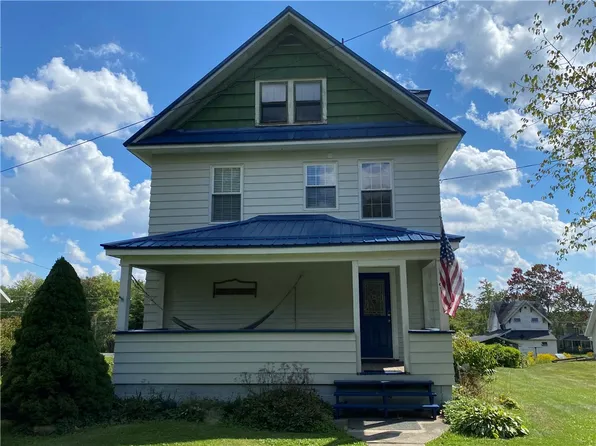 94 Massachusetts Ave, James City, PA 16734