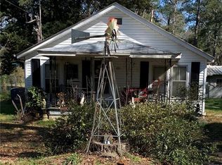 601 S 5th St, Saint Pauls, NC 28384