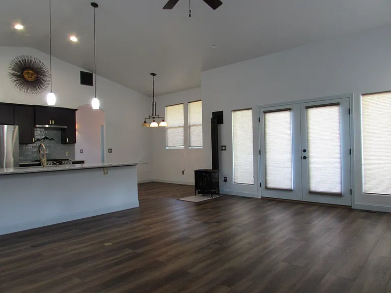 2096 Two Wood Dr — Photo 20