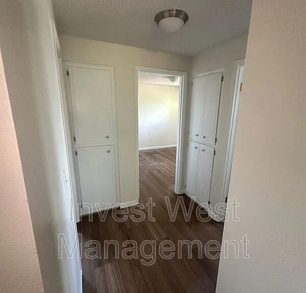 2920B Harney St — Photo 14