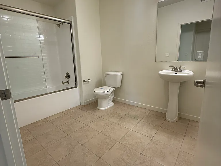 Spacious bathroom #1
