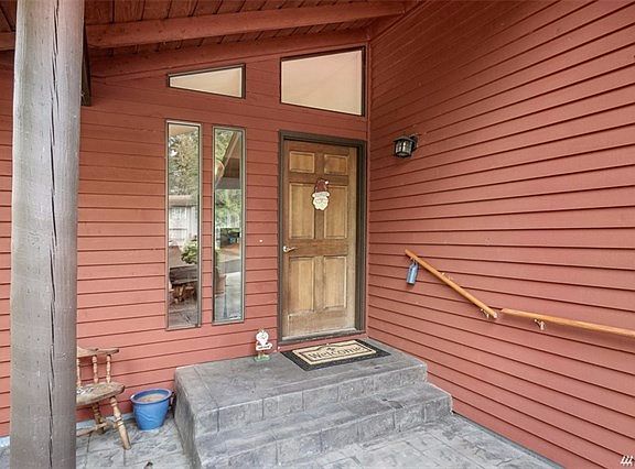 3rd image of 9522 29th Street Ct E