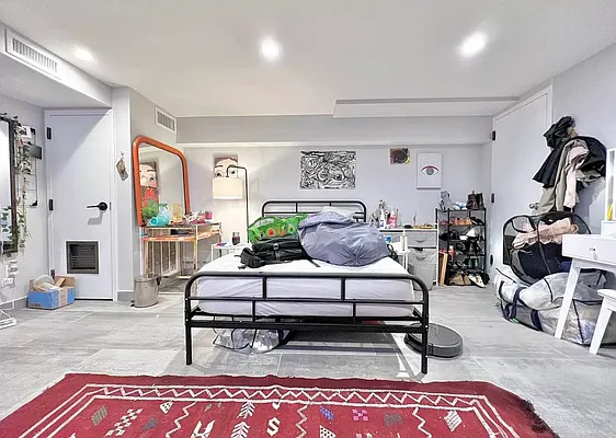 Rented by Reavis | media 21