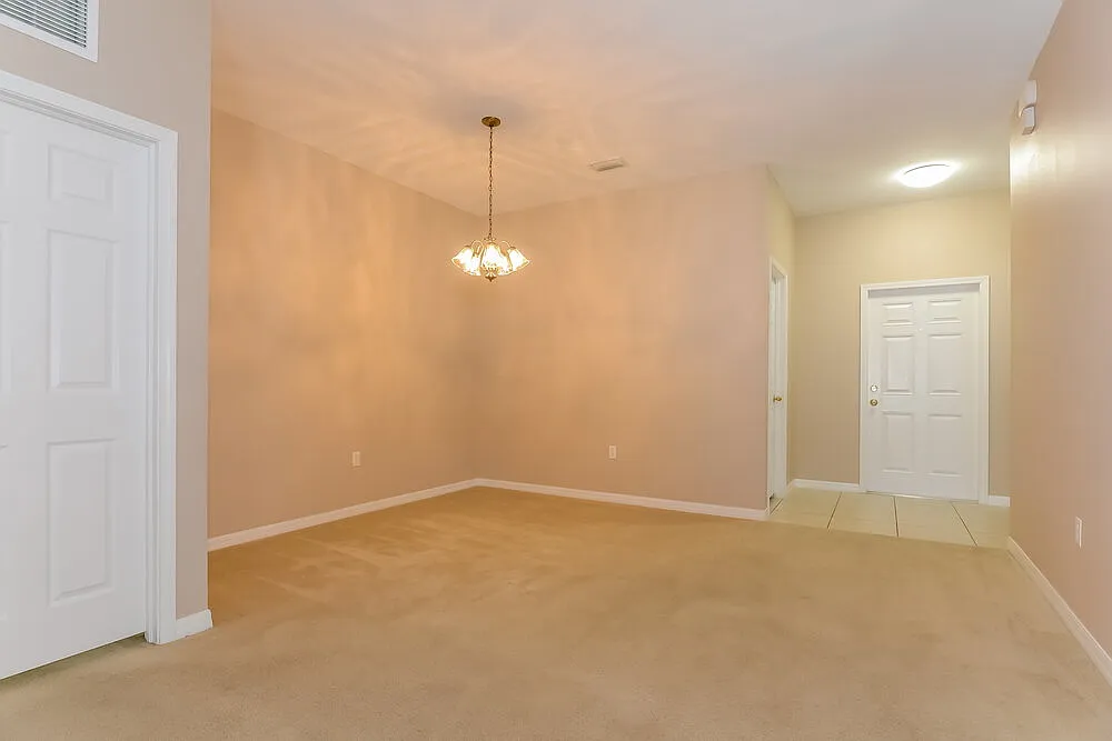 Building Photo - 3636 Grecko Dr
