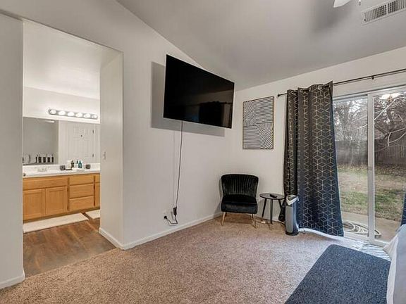 Spacious Modern Living You'll surely love it! giving you seamless access to your favorite Netflix, Hulu, and Disney+ shows, films, and specials! This is a shared space with other guests.