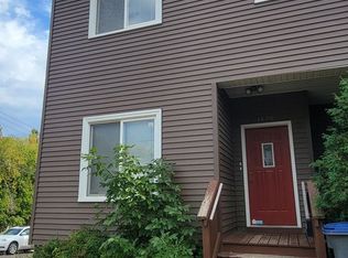 1828 London Rd #2, Duluth, MN 55812