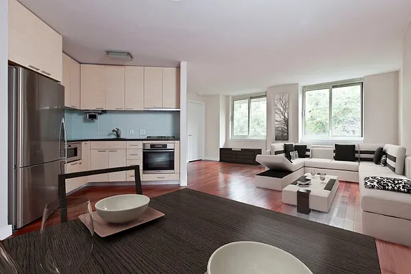 Sold by Skygroup Realty | media 14