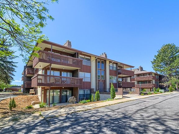 3rd image of 500 Manhattan Dr #D7