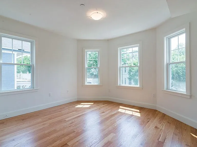 17 Standish St #2 — Photo 9
