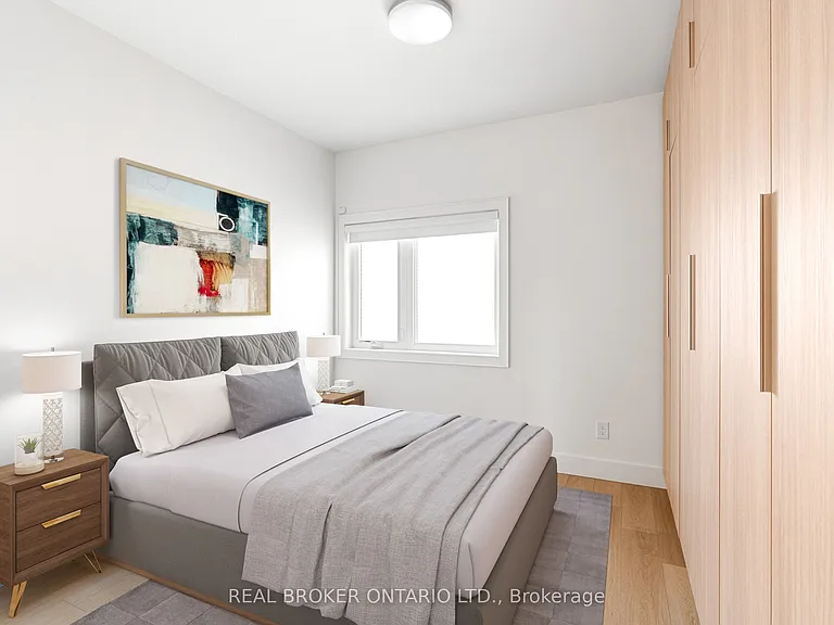 21 Farnham Ave #LANEWAY - UPPER — Photo 12