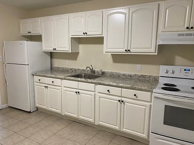 1545 Boston Ave #1 — Photo 9