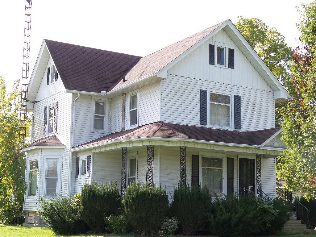 411 W 3rd South St, Wenona, IL 61377 Zillow