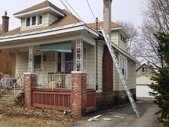 2nd image of 1924 Storrs Ave