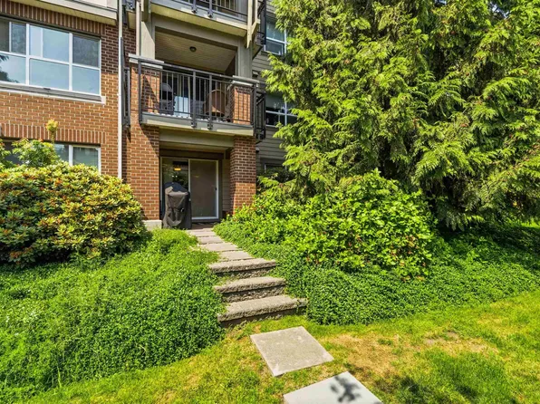 5889 Irmin St #110, Burnaby, BC V5J 0C1