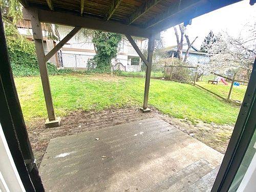 5th image of 21622 29th Ave S