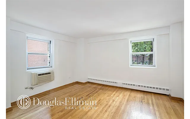 Sold by Douglas Elliman | media 16