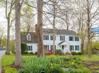 2221 Corner Rock Rd, Midlothian, VA 23113