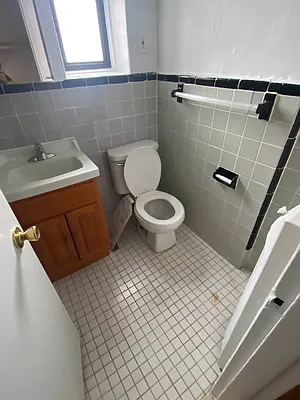 Rented by Queens Apartments Realty LLC | media 11