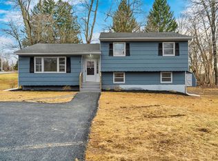 8 Sand Hill Rd, Gardiner, NY 12525