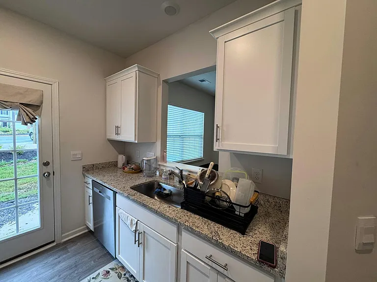 285 Moyer Dr — Photo 4