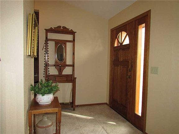 2nd image of 4439 Toyon Dr