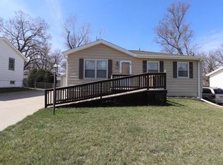 1406 Lincoln Rd, Bellevue, NE 68005