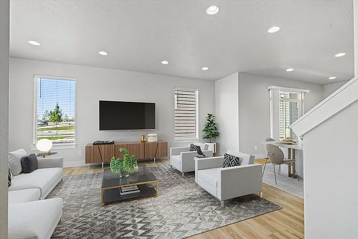 5 bed, 3.0 bath, 2279 sqft, $2,975 — Photo 3