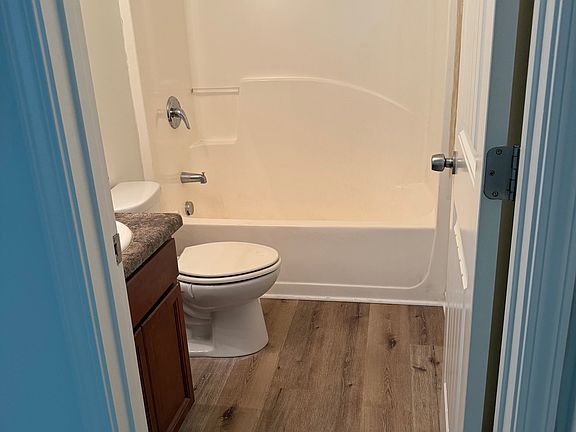 3rd image of 315 Alcovy Way