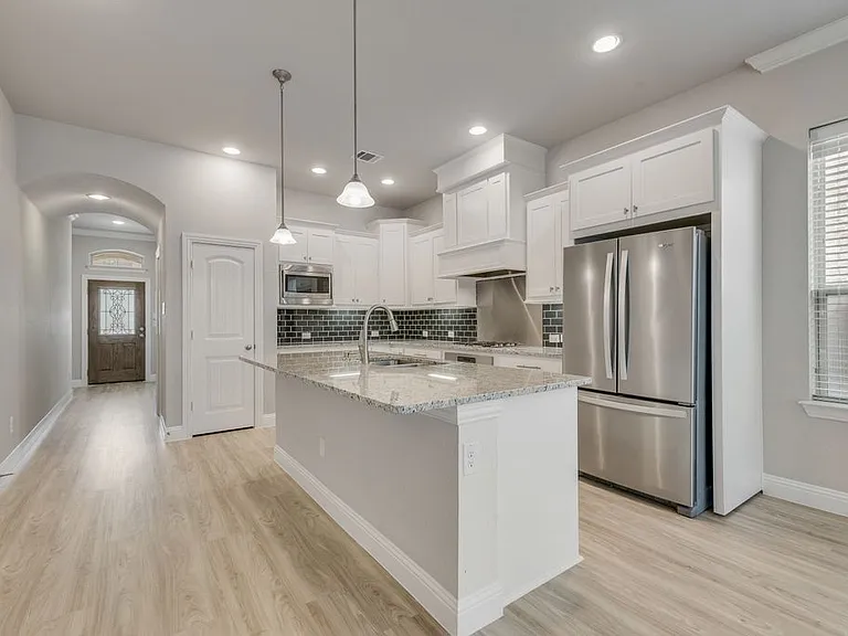1127 Piedmont Ln — Photo 23