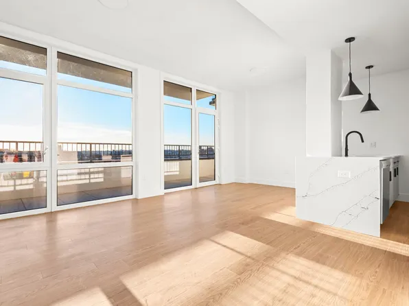 342 Johnston Avenue image 1 of 14