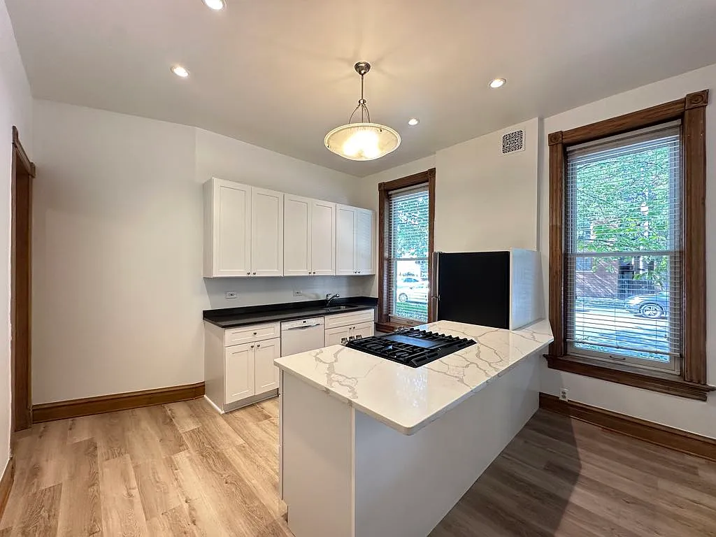 Appealing 2 Bed, 1 Bath at Ashland + Addison (Wrigleyville) — Photo 3