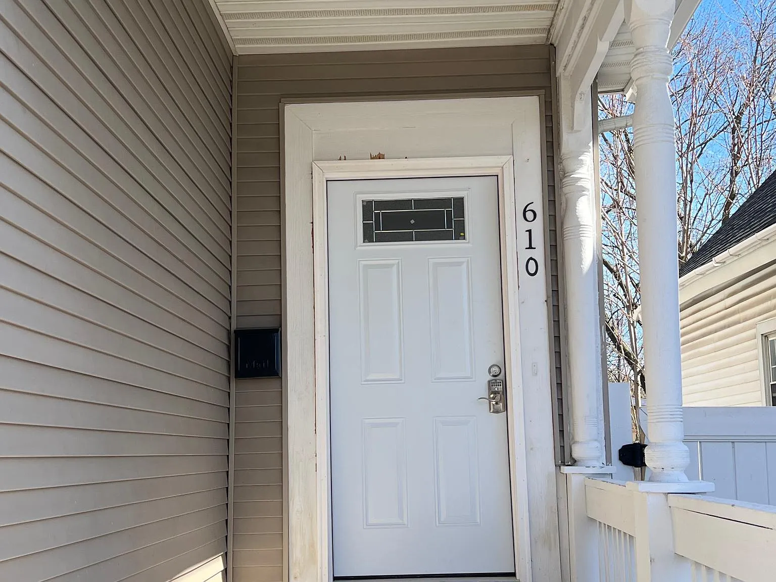 610 N McBride St — Photo 4