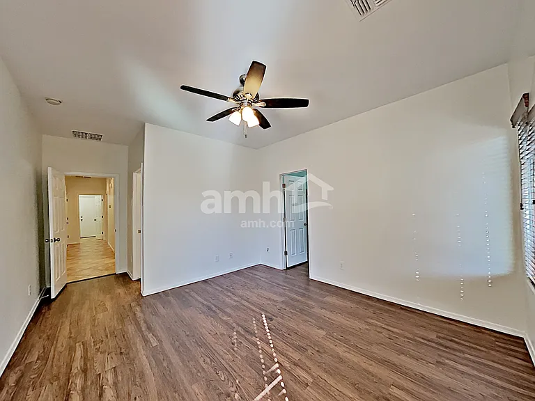 19427 W Woodlands Ave — Photo 13