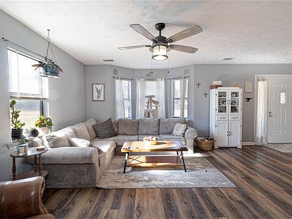 3rd image of 6299 Lee Road 240