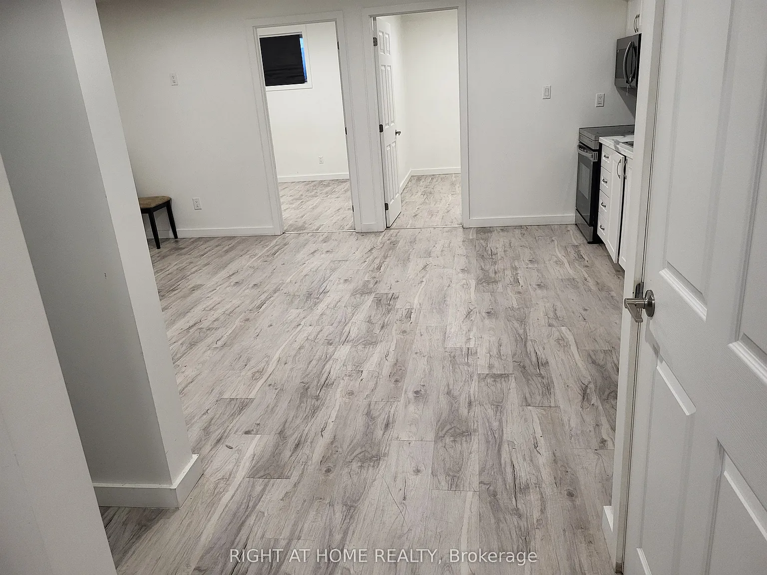2 bed, $1,680 — Photo 4