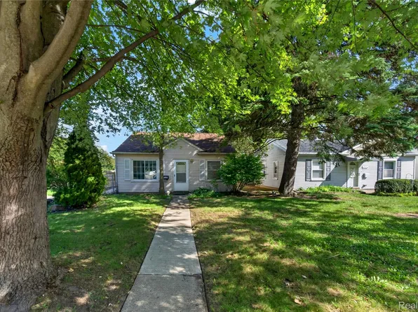 4128 Elmhurst Ave, Royal Oak, MI 48073