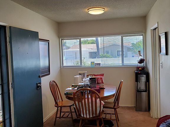 5th image of 628 Empire Ave